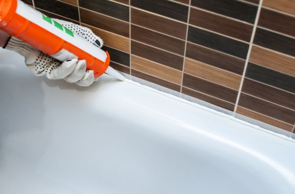 Bathtub Sealing in Providence