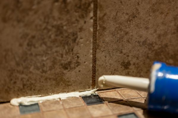 Shower Caulk Replacement in Providence